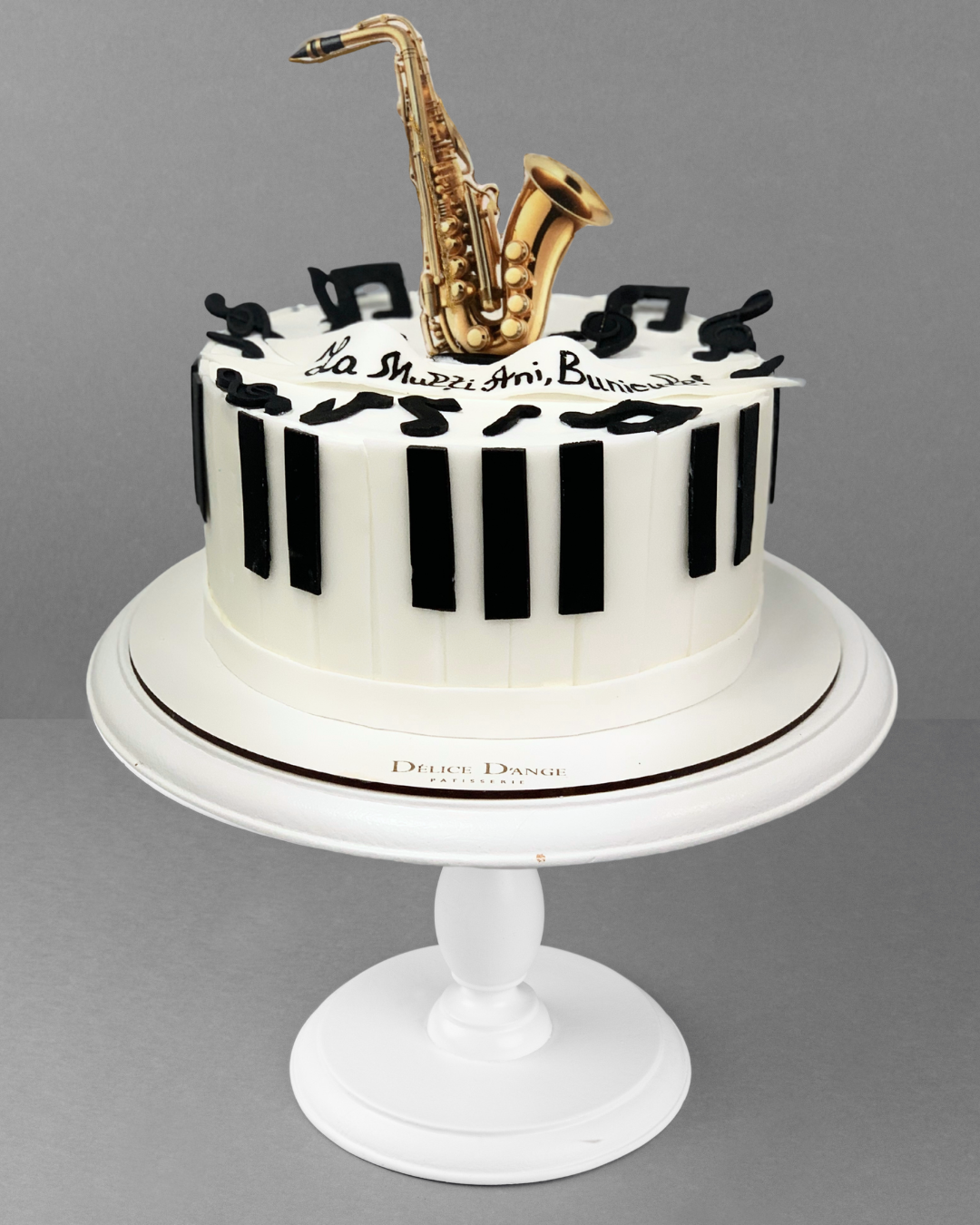 S023 Saxofon