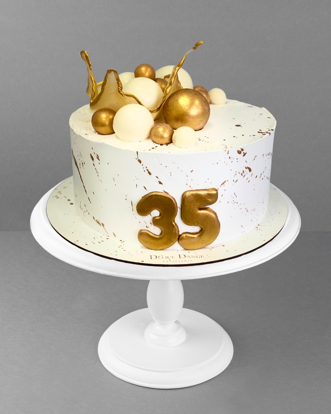 S027 Golden Crown