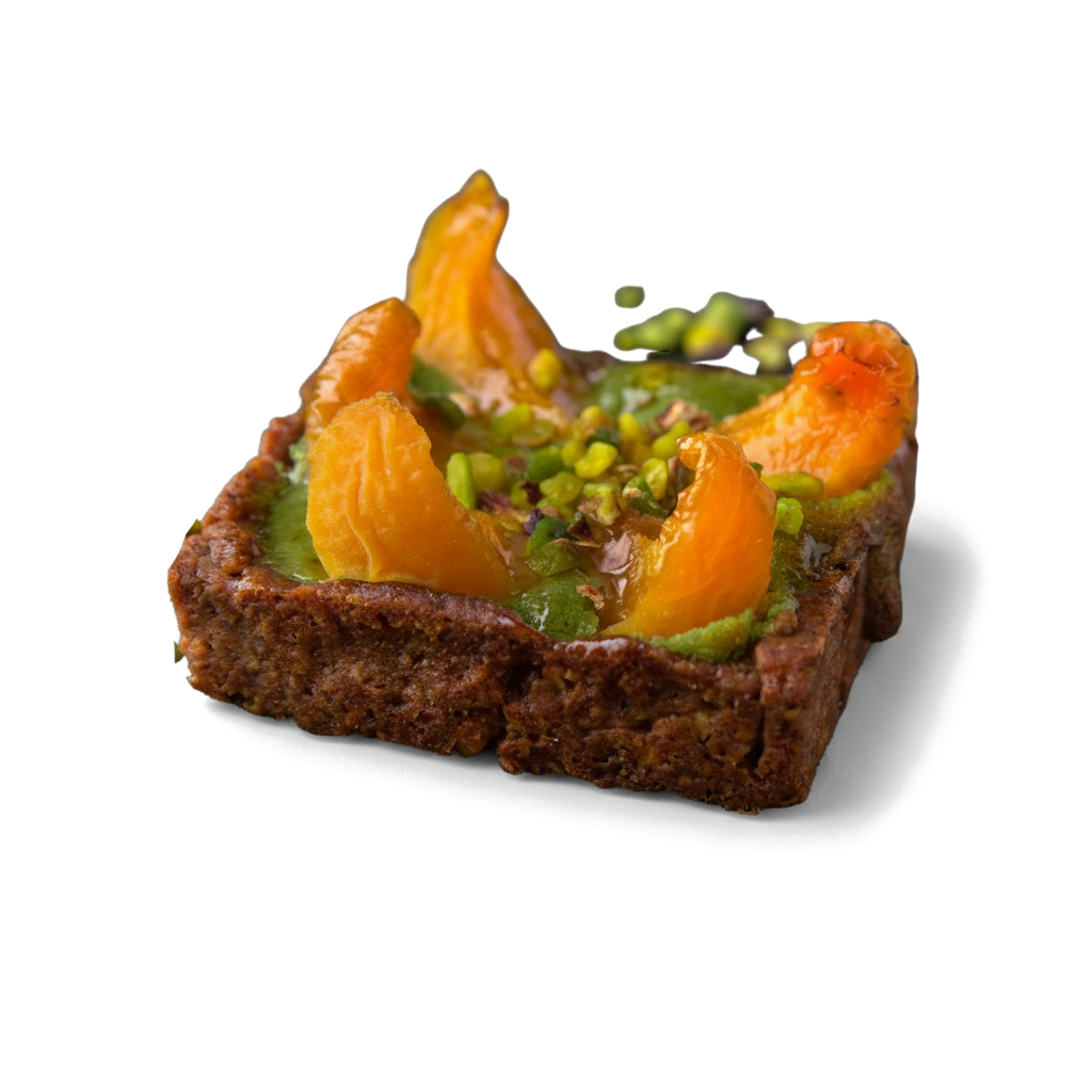 Tarteletă Gourmet cu Fistic și Caise, Cremă de Migdale și Aluat Fraged