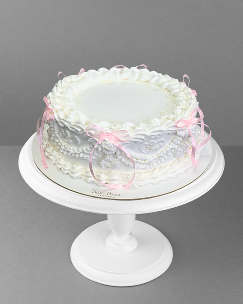 S012 Lace cake with beads