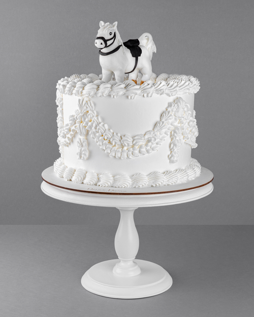 S046 Lace cake with horse